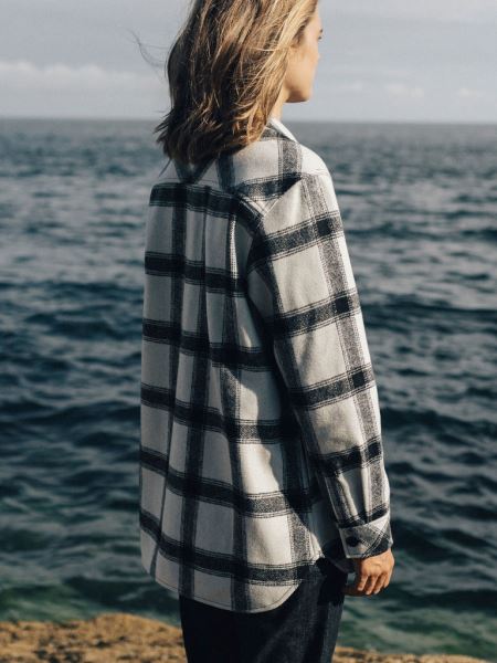 Daven Overshirt Ecru/svart Finisterre