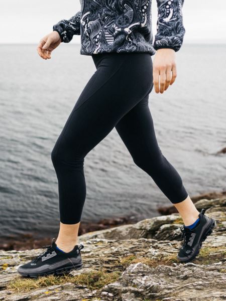 Finisterre Zonda Cropped Legging Svart