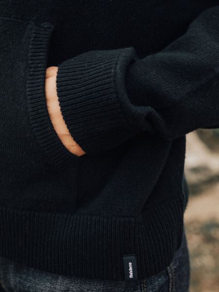 Fossey Hoodie Svart Finisterre