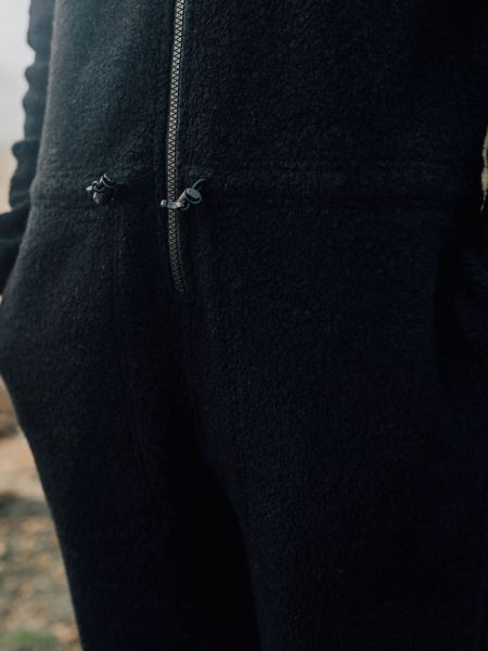Finisterre Svart Budock Fleece Jumpsuit