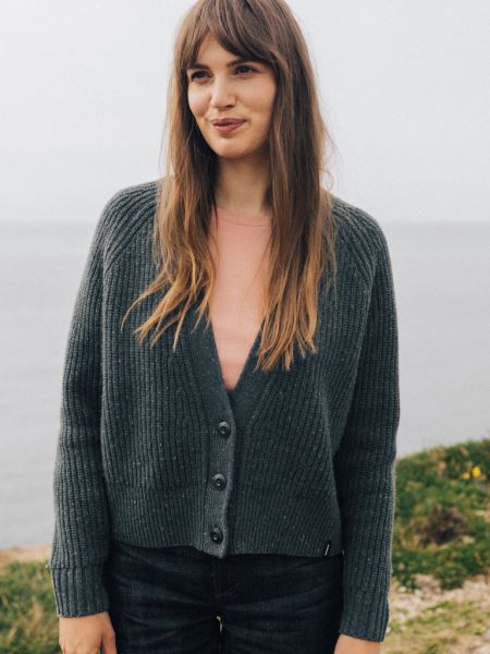 Skiffergrå Finisterre Mora Stickad Kofta