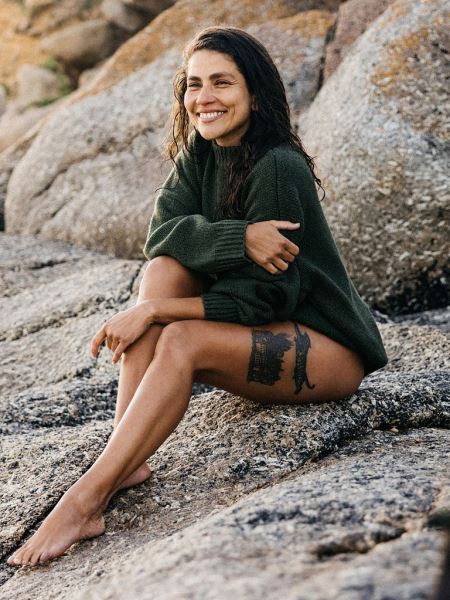 Stickad Tröja I Mörk Oliv Eyre Finisterre