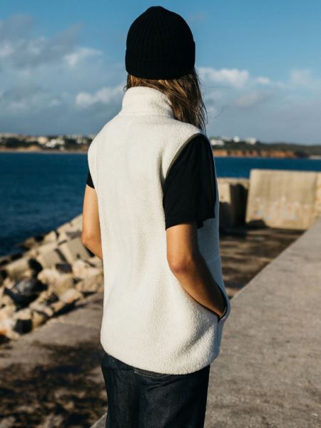 Ecru Finisterre Hegen Ull Gilet