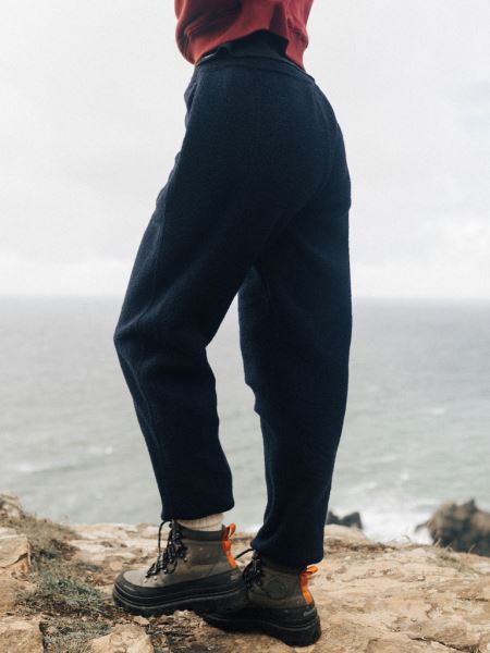 Finisterre Marinblå Budock Joggingbyxor