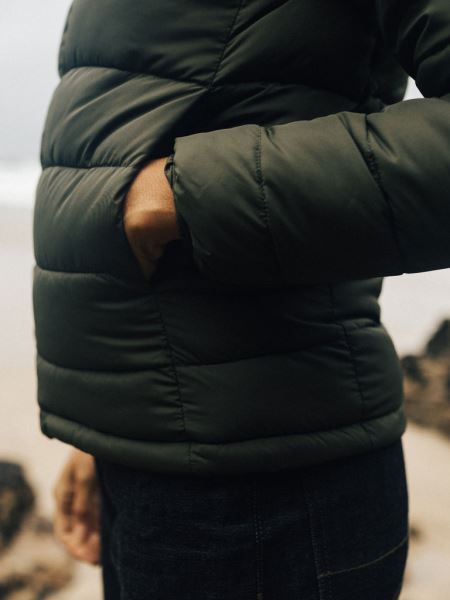 Finisterre Nebulosor Isolerad Jacka Mörk Oliv